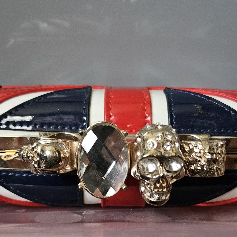 Union Jack Clutch with Gold Accents - Picture 2 of 3